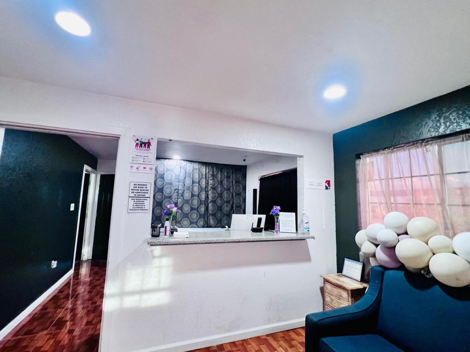Oyo Garden Inn And Suites Pearsall I-35 East Экстерьер фото
